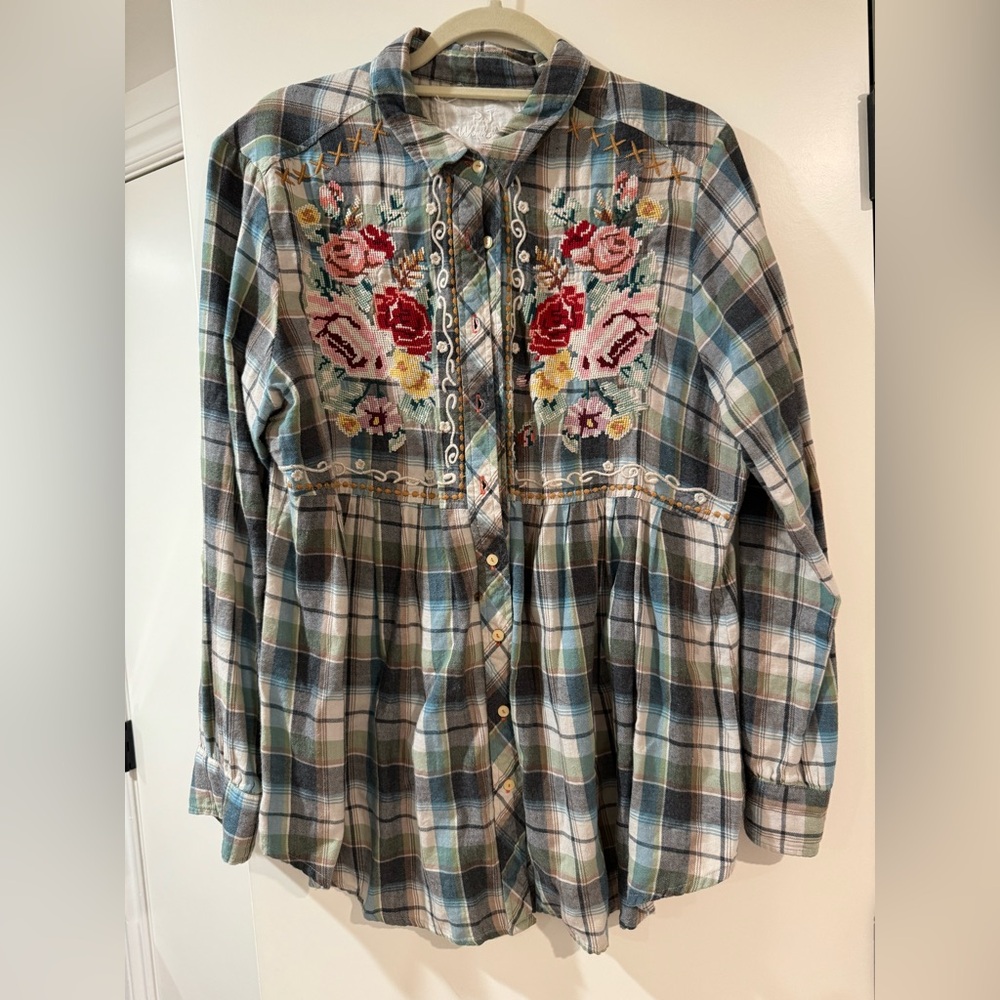 Johnny Was blouse with beau embroidered detail